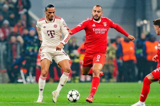 06 11 2024, FC Bayern München vs Benfica Lisbon, UEFA Champions League, Matchday 4 Leroy Sane FC Bayern Muenchen, 10 Arthur Cabral Benfica Lisbon, 9 Copyright: xBahhoxKarax