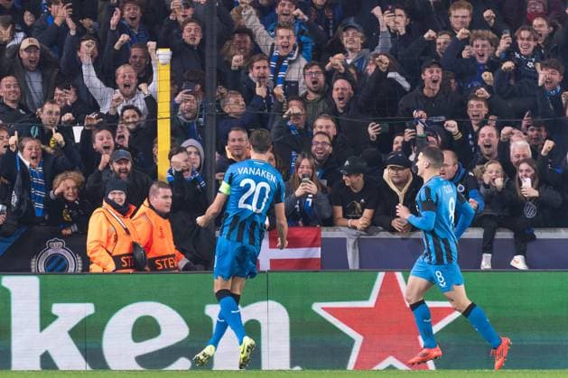Fußball, CL, FC Brügge - Aston Villa 2024-11-06 Club Brugge KV v Aston Villa FC - UEFA Champions League 2024 25 League Phase MD4 BRUGES, BELGIUM - NOVEMBER 6: Hans Vanaken of Club Brugge KV celebrates after scoring the team s first goal with Christos Tzolis of Club Brugge KV during the UEFA Champions League 2024 25 League Phase MD4 match between Club Brugge KV and Aston Villa FC at Jan Breydelstadion on November 6, 2024 in Bruges, Belgium. (Photo by Joris Verwijst BSR Agency) Bruges Belgium Content not available for redistribution in The Netherlands directly or indirectly through any third parties. Copyright: xBSRxAgencyx
