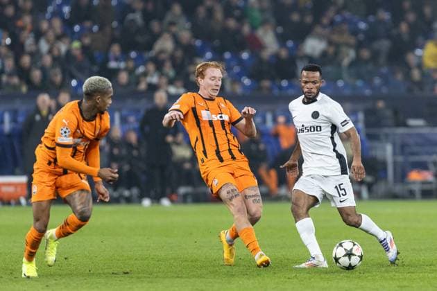 UEFA Champions League FC Shakhtar Donetsk BSC Young Boys 06 11 2024 Meschack Elia BSC Young Boys, 15 , Pedro Henrique FC Shakhtar Donetsk, 13 , Yukhym Konoplia FC Shakhtar Donetsk, 26 UEFA Champions League FC Shakhtar Donetsk BSC Young Boys Arena AufSchalke, Gelsenkirchen 06 11 2024 Copyright: xBEAUTIFULxSPORTS Buriakovx