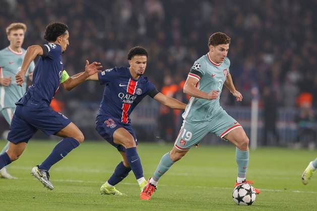 November 6, 2024, Paris, Paris, France: Julian ALVAREZ of Atletico madrid during the UEFA Champions League match between Paris Saint Germain and Atleico madrid at the Parc des Princes Stadium on November 6 2024.Paris - France - ZUMAb253 20241106_zsp_b253_032 Copyright: xLoicxBaratouxx