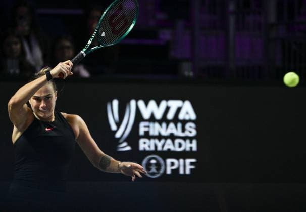 WTA, Tennis Damen Finals 2024 - Day 5 RIYADH, SAUDI ARABIA - NOVEMBER 06: Aryna Sabalenka of Belarus during her match against Elena Rybakina of Kazakhstan, on Day 5 of the 2024 WTA Finals, part of the Hologic WTA Tour, held at King Saud University Indoor Arena on November 06, 2024, in Riyadh, Saudi Arabia. Riyadh Saudi Arabia  Copyright: xArturxWidakx originalFilename:widak-wtafinal241106_npvQT.jpg