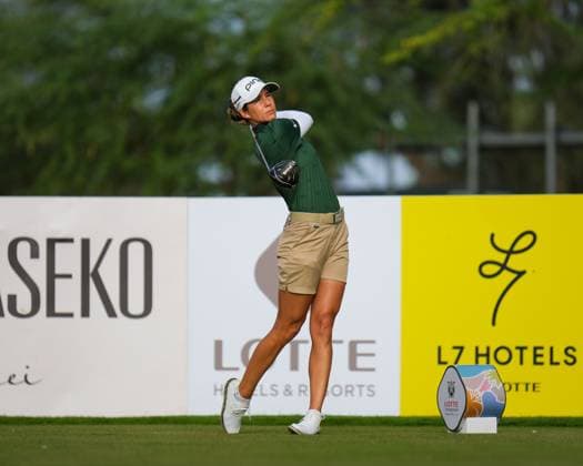 November 6, 2024: Azahara Munoz hits her drive on the 14th hole during the first round of the 2024 Lotte Championship presented by Hoakalei at Hoakalei Country Club in Ewa Beach, Hawaii. CSM Ewa Beach USA - ZUMAc04_ 20241106_zma_c04_254 Copyright: xGlennxYozax