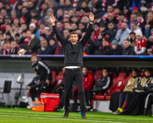 06 11 2024, Football UEFA Champions League 2024 2025 Matchday 4, FC Bayern Munich Benfica Lisbon, at the Allianz Arena Munich Coach Bruno Lage Benfica Lisbon