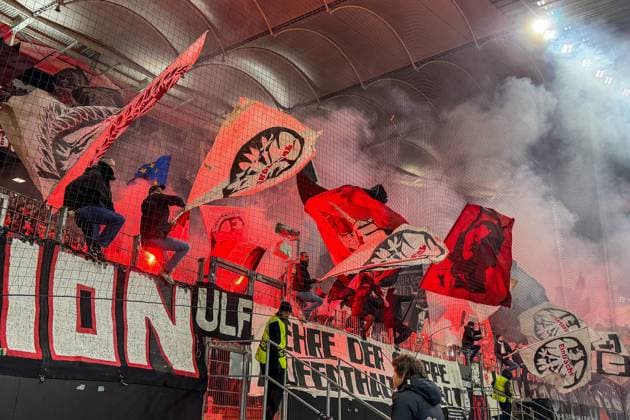 Fans of Eintracht Frankfurt with flags and Bengalos Frankfurt 07 11 2024 Eintracht Frankfurt vs Slavia Prague, Deutsche Bank Park, UEFA Europa League, 4 match