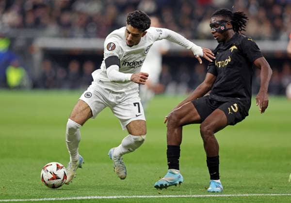 07 11 2024, xovx, Football UEFA Europa League, Eintracht Frankfurt Slavia Prague v l Omar Marmoush Eintracht Frankfurt , Igoh Ogbu Slavia Prague DFL DFB REGULATIONS PROHIBIT ANY USE OF PHOTOGRAPHS as IMAGE SEQUENCES and or QUASI VIDEO emspor Frankfurt am Main