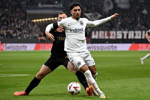 Soccer UEFA Europa League matchday 4 Eintracht Frankfurt Rigas FS on 24 10 2024 at Deutsche Bank Park in Frankfurt Jan Boril Prague , left Omar Marmoush Frankfurt , right xJKx