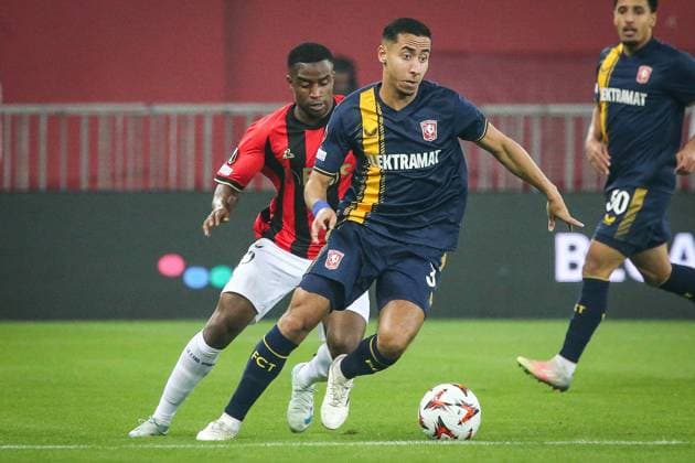 November 7, 2024, Nice, France, France: Youssoufa MOUKOKO of Nice and Anass SALAH-EDDINE of FC Twente during the UEFA Europa League, League Phase MD4 match between OGC Nice and FC Twente at Allianz Riviera Stadium on November 07, 2024 in Nice, France. Nice France - ZUMAm308 20241107_zsp_m308_002 Copyright: xMatthieuxMirvillex