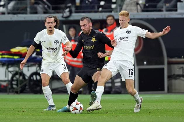 07 11 2024, xovx, Football UEFA Europa League, Eintracht Frankfurt Slavia Prague v l Arthur Theate Eintracht Frankfurt , Tomas Chory Slavia Prague , Hugo Larsson Eintracht Frankfurt DFL DFB REGULATIONS PROHIBIT ANY USE OF PHOTOGRAPHS as IMAGE SEQUENCES and or QUASI VIDEO emspor Frankfurt am Main