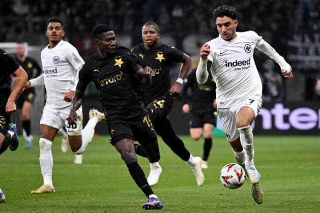 Soccer UEFA Europa League Matchday 4 Eintracht Frankfurt Rigas FS on 24 10 2024 at Deutsche Bank Park in Frankfurt Oscar Dorley Prague , left Omar Marmoush Frankfurt , right xJKx