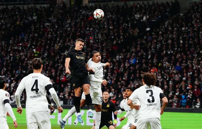 Europa League Round 4: Eintracht Frankfurt versus SK Slavia Prague November 07 2024: Lukas Provod of SK Slavia Prague heads during a Europa League Round 4 game, Eintracht Frankfurt versus SK Slavia Prague, at Deutsche Bank Park, Frankfurt, Germany. Ulrik Pedersen CSM (Credit Image: Â Ulrik Pedersen Cal Media) Frankfurt Germany EDITORIAL USE ONLY Copyright: xx ZUMA-20241107_zma_c04_019.jpg UlrikxPedersenx csmphotothree315888