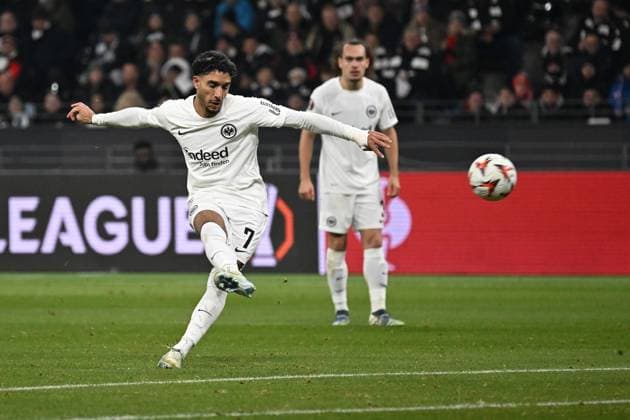07 11 2024, xjhx, football UEFA Europa League, Eintracht Frankfurt Slavia Prague emspor, v l Omar Marmoush Eintracht Frankfurt scores the goal 1 0 UEFA REGULATIONS PROHIBIT ANY USE OF PHOTOGRAPHS as IMAGE SEQUENCES and or QUASI VIDEO Frankfurt am Main