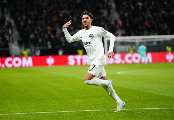 Sport Bilder des Tages Europa League Round 4: Eintracht Frankfurt versus SK Slavia Prague November 07 2024: Omar Marmoush of Eintracht Frankfurt celebrates the teams first goal during a Europa League Round 4 game, Eintracht Frankfurt versus SK Slavia Prague, at Deutsche Bank Park, Frankfurt, Germany. Ulrik Pedersen CSM (Credit Image: Â Ulrik Pedersen Cal Media) Frankfurt Germany EDITORIAL USE ONLY Copyright: xx ZUMA-20241107_zma_c04_037.jpg UlrikxPedersenx csmphotothree315913