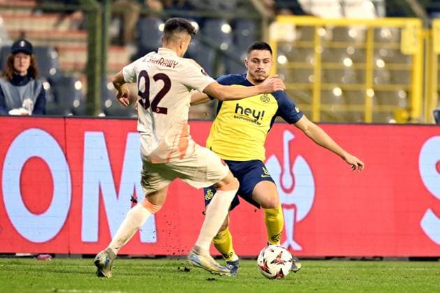 BRUSSELS - (l-r) Stephan El Shaarawy of AS Roma, Kevin MacAllister of Royale Union Saint-Gilloise during the UEFA Europa League match between R. Union Saint-Gilles and AS Roma at the King Baudouin Stadium on Nov. 7, 2024 in Brussels, Belgium. ANP Hollandse Hoogte UEFA Europa League match day 4 2024 25 xVIxANPxSportx xGerritxvanxKeulenxIVx 512914426 originalFilename: 512914426.jpg