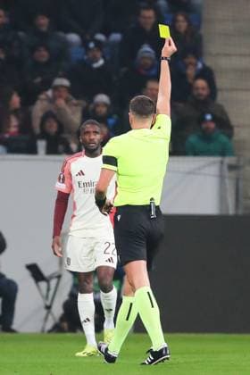 07 11 2024, xtvx, Football UEFA Europa League, TSG 1899 Hoffenheim Olympique Lyon emspor, v l Gelbe Karte, yellow card Clinton Mata Olympique Lyon Referee Marian Barbu DFL DFB REGULATIONS PROHIBIT ANY USE OF PHOTOGRAPHS as IMAGE SEQUENCES and or QUASI VIDEO Sinsheim