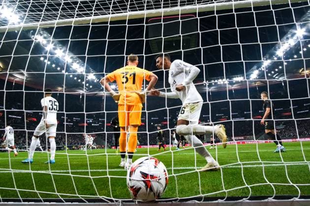 The goal for 1 0 by Omar Marmoush Eintracht Frankfurt, 07 , GER, Eintracht Frankfurt vs SK Slavia Prague, Football, UEFA Europa League, Matchday 4, Season 2024 25, 07 11 2024 GER, Eintracht Frankfurt vs SK Slavia Prague, Football, UEFA Europa League, Matchday 4, Season 2024 25, 07 11 2024 Frankfurt am Main Copyright: xEibner-Pressefoto FlorianxWieganx EP_FWD