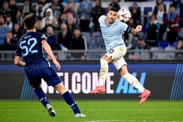 Martim Fernandes of FC Porto and Mattia Zaccagni of SS Lazio during the Europa League football match between SS Lazio and FC Porto at Olimpico stadium in Rome (Italy), November 7, 2024. AntoniettaxBaldassarre