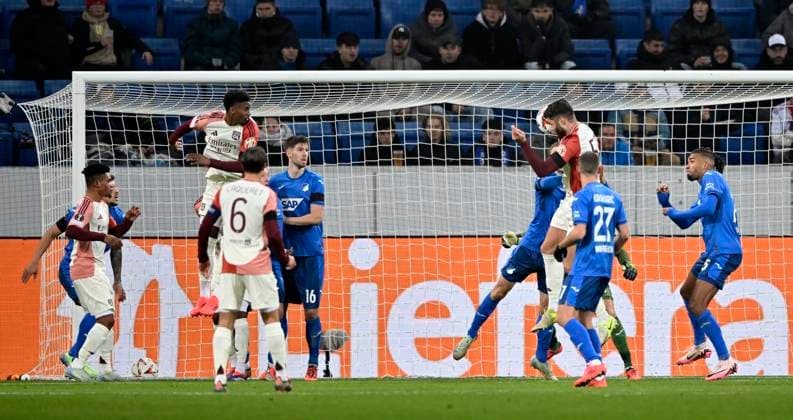 Penalty area scene, goal area scene header duel duel action Duje Caleta Car Olympique Lyon Lyonnais OL 55 TSG 1899 Hoffenheim vs Olympique Lyonnais Lyon 07 11 2024 DFL REGULATIONS PROHIBIT ANY USE OF PHOTOGRAPHS AS IMAGE SEQUENCES AND OR QUASI VIDEO TSG 1899 Hoffenheim vs Olympique Lyonnais Lyon