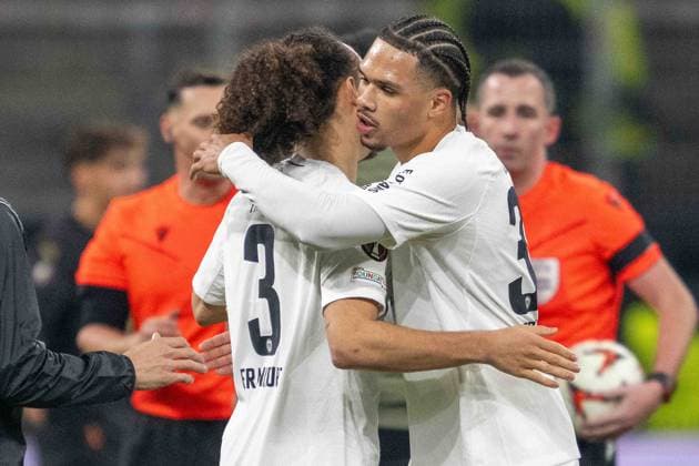 Nnamdi Collins Eintracht Frankfurt Arthur Theate Eintracht Frankfurt celebrate after winning during the UEFA Europa League 2024 25 League Phase MD4 match between Eintracht Frankfurt v SK Slavia Praha at Deutsche Bank Park on November 7, 2024 in Frankfurt am Main, Germany not used in POL SRB CRO FRA GBR NED ITA USA Defodi 747 747 20241107 EFSlPr 000000126 Defodi-747 not used in POL SRB CRO FRA GBR NED ITA USA