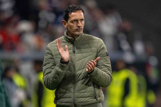 Dino Toppmöller Eintracht Frankfurt gestures during the UEFA Europa League 2024 25 League Phase MD4 match between Eintracht Frankfurt v SK Slavia Praha at Deutsche Bank Park on November 7, 2024 in Frankfurt am Main, Germany not used in POL SRB CRO FRA GBR NED ITA USA Defodi 747 747 20241107 EFSlPr 000000194 Defodi-747 not used in POL SRB CRO FRA GBR NED ITA USA