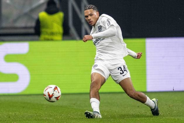 Nnamdi Collins Eintracht Frankfurt controls the ball, single action during the UEFA Europa League 2024 25 League Phase MD4 match between Eintracht Frankfurt v SK Slavia Praha at Deutsche Bank Park on November 7, 2024 in Frankfurt am Main, Germany not used in POL SRB CRO FRA GBR NED ITA USA Defodi 747 747 20241107 EFSlPr 000000213 Defodi-747 not used in POL SRB CRO FRA GBR NED ITA USA