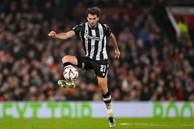 Old Trafford MANCHESTER, ENGLAND - NOVEMBER 07: Magomed Ozdoev of PAOK FC controls the ball during the UEFA Europa League 2024 25 League Phase MD4 match between Manchester United, ManU and PAOK FC at Old Trafford on November 07, 2024 in Manchester, England. (Richard Callis SPP) Copyright: xRichardxCallisx xSPPx spp-en-RiCa-RC4_RIC_ManchesterUtd._Paok_07Nov2024_EN110