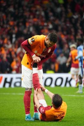 Mauro Icardi and Yunus Akgun (11) of Galatasaray during the UEFA Europa League 2024 25 League Phase MD4 match between Galatasaray A.S. and Tottenham Hotspur at on November 7, 2024 in Istanbul, Turkey. (Photo by Seskimphoto ) Galatasaray vTottenham Hotspur -- UEFA Europa League 2024 25 Season 