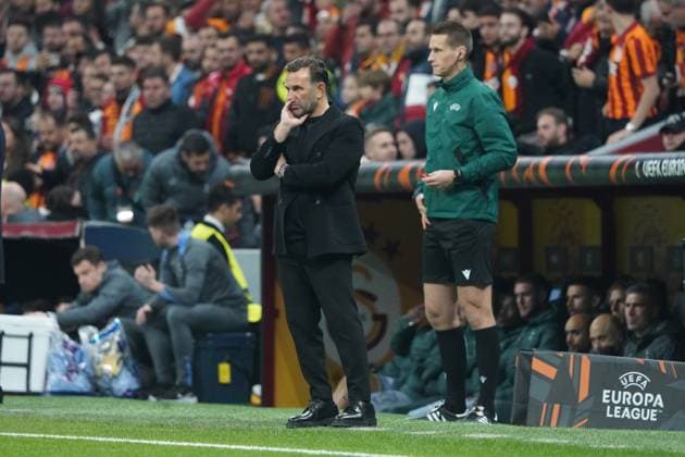 Coach Okan Buruk of Galatasaray reacts during the UEFA Europa League 2024 25 League Phase MD4 match between Galatasaray A.S. and Tottenham Hotspur at on November 7, 2024 in Istanbul, Turkey. (Photo by Seskimphoto ) Galatasaray vTottenham Hotspur -- UEFA Europa League 2024 25 Season 