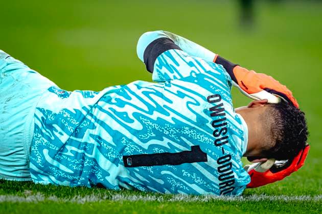 AZ Alkmaar goalkeeper Rome Jayden Owusu Oduro, during the match AZ Fenerbahce at the AFAS stadium for the UEFA Europa League League phase Matchday 4 season 2024 2025 in ALKMAAR, Netherlands on 7 november 2024, photo by Marcel van Dorst EYE4images DeFodi Images not used in POL SRB CRO FRA GBR NED ITA USA Defodi 746 198993 Defodi-746 not used in POL SRB CRO FRA GBR NED ITA USA