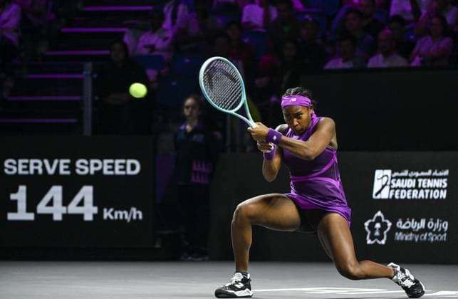 Sport Bilder des Tages WTA, Tennis Damen Finals 2024 - Day 6 RIYADH, SAUDI ARABIA - NOVEMBER 07: Coco Gauff of USA during her match against Barbora Krejcikova of Czech Republic, on Day 6 of the 2024 WTA Finals, part of the Hologic WTA Tour, held at King Saud University Indoor Arena on November 07, 2024, in Riyadh, Saudi Arabia. Riyadh Saudi Arabia  Copyright: xArturxWidakx originalFilename:widak-wtafinal241107_npFKr.jpg