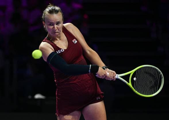 WTA, Tennis Damen Finals 2024 - Day 6 RIYADH, SAUDI ARABIA - NOVEMBER 07: Barbora Krejcikova of Czech Republic during her match against Coco Gauff of USA, on Day 6 of the 2024 WTA Finals, part of the Hologic WTA Tour, held at King Saud University Indoor Arena on November 07, 2024, in Riyadh, Saudi Arabia. Riyadh Saudi Arabia  Copyright: xArturxWidakx originalFilename:widak-wtafinal241107_npMuE.jpg