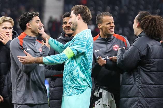 UEFA Europa League Eintracht Frankfurt SK Slavia Prague on 07 11 2024 at Deutsche Bank Park in Frankfurt Cheers and joy at the victory for Omar Marmoush Frankfurt 7 and goalkeeper Kevin Trapp Frankfurt 1 MH