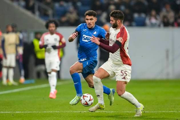 v li Valentin Gendrey Hoffenheim, 15 , Duje Caleta Car OL, 55 ,duel, duel, tackle, tackling, dynamics, action, action, 07 11 2024, Sinsheim Germany , football, UEFA Europa League, group stage, TSG 1899 Hoffenheim Olympique Lyon, 07 11 2024, Sinsheim Germany , Football, UEFA Europa League, Group stage, TSG 1899 Hoffenheim Olympique Lyon, DFB DFL REGULATIONS PROHIBIT ANY USE OF PHOTOGRAPHS AS IMAGE SEQUENCES AND OR QUASI VIDEO xozx