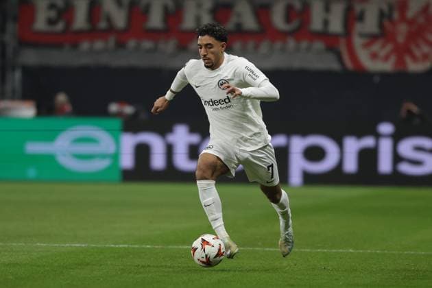Frankfurt, 7 November 2024 UEFA Europa Legue 2024 25 Eintracht Frankfurt Slavia Praha v l , Omar Marmoush Eintracht Frankfurt , on the ball, cropped image, single image, full body, action, action scene DFL DFB REGULATIONS PROHIBIT ANY USE OF PHOTOGRAPHS as IMAGE SEQUENCES and or QUASI VIDEO Copyright: JoaquimxFerreira