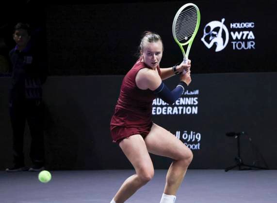 (241108) -- RIYADH, Nov. 8, 2024 -- Barbora Krejcikova of the Czech Republic hits a return during the round robin match against Coco Gauff of the United States at WTA, Tennis Damen Finals tennis tournament in Riyadh, Saudi Arabia, Nov. 7, 2024. ) (SP)SAUDI ARABIA-RIYADH-TENNIS-WTA FINALS-KREJCIKOVA VS GAUFF LuoxChen 