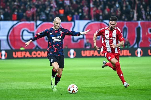 CALCIO - UEFA Europa League - Olympiacos FC vs Rangers 18 Vaclav ?erny of Rangers plays during the Europa League, Matchday 4 match between Olympiacos FC and Rangers at Georgios Karaiskakis Stadium in Piraeus, Greece, on November 7, 2024. Piraeus Greece  Copyright: xIPAxSport ABACAx