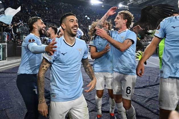 CALCIO - UEFA Europa League - SS Lazio vs FC Porto S.S. Lazio team at the end of the match the UEFA Europa League 2024 25 League Phase MD4 match between S.S. Lazio and F.C. Porto at Olympic Stadium on November 7, 2024 in Rome, Italy. Rome Italy  Copyright: xIPAxSport ABACAx