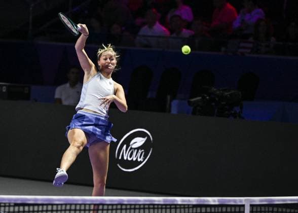 WTA, Tennis Damen Finals 2024 - Day 7 RIYADH, SAUDI ARABIA - NOVEMBER 08: Erin Routliffe (pictured) of New Zealand playing with Gabriela Dabrowski of Canada during their semi-final match against Nicole Melichar-Martinez of USA and Ellen Perez of Australia, on Day 7 of the 2024 WTA Finals, part of the Hologic WTA Tour, held at King Saud University Indoor Arena on November 08, 2024, in Riyadh, Saudi Arabia. Riyadh Saudi Arabia  Copyright: xArturxWidakx originalFilename:widak-wtafinal241108_npo3A.jpg