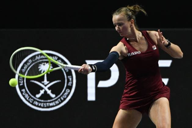 WTA, Tennis Damen Finals 2024 - Day 7 RIYADH, SAUDI ARABIA - NOVEMBER 08: Barbora Krejcikova of Czech Republic during her semi-final match against Qinwen Zheng of China, on Day 7 of the 2024 WTA Finals, part of the Hologic WTA Tour, held at King Saud University Indoor Arena on November 08, 2024, in Riyadh, Saudi Arabia. Riyadh Saudi Arabia  Copyright: xArturxWidakx originalFilename:widak-wtafinal241108_npk4l.jpg
