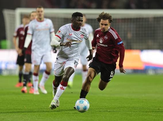 08 11 2024 Soccer Season 2024 2025 2 Soccer Bundesliga 12 Matchday 1 FC Nürnberg FCN Club 1 FC Kaiserslautern FCK Rote Roten Teufel Sportfoto Zink DaMa xdaxmax DFL regulations prohibit any use of photographs as image sequences and or quasi video only for editorial use Afeez Aremu 23, 1 FC Kaiserslautern FCK Rafael Lubach 18, 1 FC Nürnberg FCN