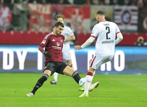 08 11 2024 Soccer Season 2024 2025 2 Soccer Bundesliga 12 Matchday 1 FC Nürnberg FCN Club 1 FC Kaiserslautern FCK Rote Roten Teufel Sportfoto Zink DaMa xdaxmax DFL regulations prohibit any use of photographs as image sequences and or quasi video only for editorial use Mahir Emreli 30, 1 FC Nürnberg FCN Boris Tomiak 2, 1 FC Kaiserslautern FCK