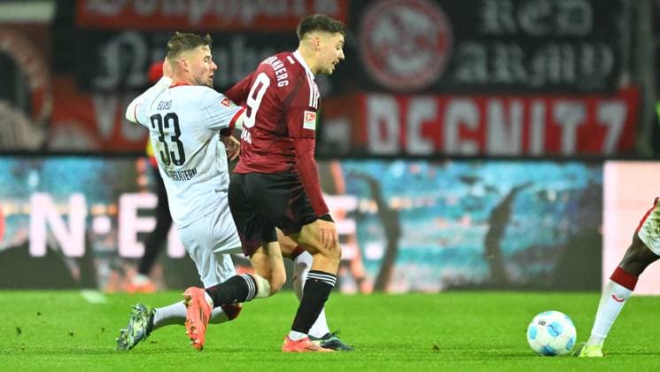 08 11 2024 Soccer Season 2024 2025 2 Soccer Bundesliga 12 Matchday 1 FC Nürnberg FCN Club 1 FC Kaiserslautern FCK Rote Roten Teufel Sportfoto Zink xwoxzix DFL regulations prohibit any use of photographs as image sequences and or quasi video only for editorial use Jan Elvedi 33, 1 FC Kaiserslautern FCK Stefanos Tzimas 9, 1 FC Nürnberg FCN