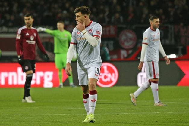 08 11 2024, xmohx, Soccer 2 Bundesliga, 1 FC Nuernberg 1 FC Kaiserslautern emspor, v l Disappointed Daniel Hanslik Kaiserslautern DFL DFB REGULATIONS PROHIBIT ANY USE OF PHOTOGRAPHS as IMAGE SEQUENCES and or QUASI VIDEO Nuernberg