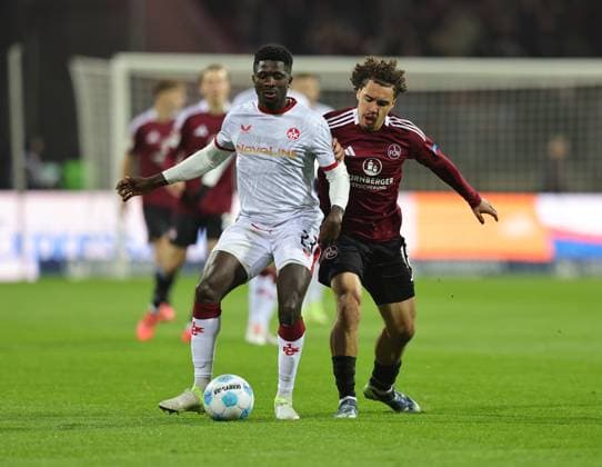 08 11 2024 Soccer Season 2024 2025 2 Soccer Bundesliga 12 Matchday 1 FC Nürnberg FCN Club 1 FC Kaiserslautern FCK Rote Roten Teufel Sportfoto Zink DaMa xdaxmax DFL regulations prohibit any use of photographs as image sequences and or quasi video only for editorial use Afeez Aremu 23, 1 FC Kaiserslautern FCK Rafael Lubach 18, 1 FC Nürnberg FCN