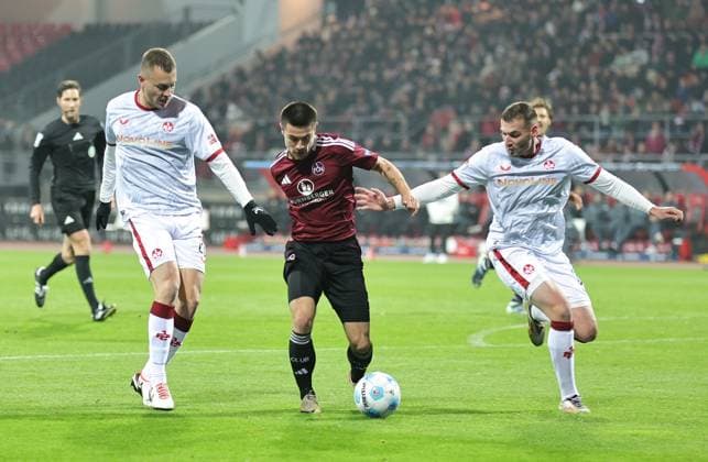08 11 2024 Soccer Season 2024 2025 2 Soccer Bundesliga 12 Matchday 1 FC Nürnberg FCN Club 1 FC Kaiserslautern FCK Red Red Devils Sportfoto Zink DaMa xdaxmax DFL regulations prohibit any use of photographs as image sequences and or quasi video only for editorial use Filip Kaloc 26, 1 FC Kaiserslautern FCK Oliver Villadsen 2, 1 FC Nürnberg FCN Luca Sirch 31, 1 FC Kaiserslautern FCK