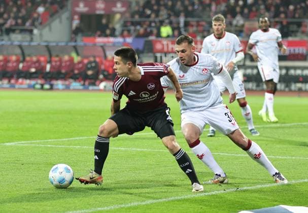 08 11 2024 Soccer Season 2024 2025 2 Soccer Bundesliga 12 Matchday 1 FC Nürnberg FCN Club 1 FC Kaiserslautern FCK Rote Roten Teufel Sportfoto Zink DaMa xdaxmax DFL regulations prohibit any use of photographs as image sequences and or quasi video only for editorial use Oliver Villadsen 2, 1 FC Nürnberg FCN Luca Sirch 31, 1 FC Kaiserslautern FCK