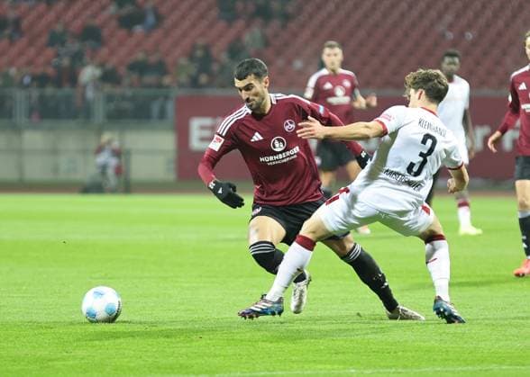08 11 2024 Soccer Season 2024 2025 2 Soccer Bundesliga 12 Matchday 1 FC Nürnberg FCN Club 1 FC Kaiserslautern FCK Rote Roten Teufel Sportfoto Zink DaMa xdaxmax DFL regulations prohibit any use of photographs as image sequences and or quasi video only for editorial use Mahir Emreli 30, 1 FC Nürnberg FCN Florian Kleinhansl 3, 1 FC Kaiserslautern FCK