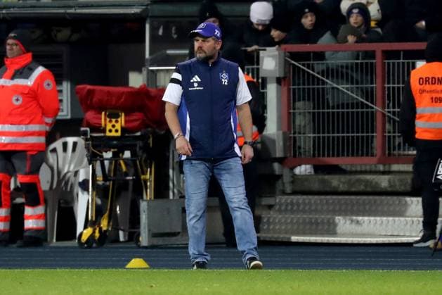 08 11 2024, xgox, Soccer 2 Bundesliga, Eintracht Braunschweig Hamburger SV emspor, v l Coach Steffen Baumgart Hamburger SV DFL DFB REGULATIONS PROHIBIT ANY USE OF PHOTOGRAPHS as IMAGE SEQUENCES and or QUASI VIDEO Braunschweig