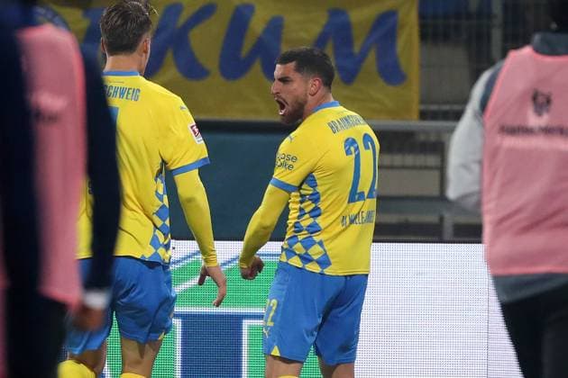 Braunschweig vs HSV, 2 BL Braunschweig, 08 11 2024, FOOTBALL Eintracht Braunschweig vs Hamburger SV, 2 BL, Season 2024 25 Fabio Di Michele Sanchez Eintracht Braunschweig celebrates after his goal to make it 2 0 Braunschweig