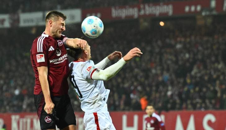 08 11 2024 Football season 2024 2025 2 Football Bundesliga 12 Matchday 1 FC Nürnberg FCN Club 1 FC Kaiserslautern FCK Rote Roten Teufel Sportfoto Zink xwoxzix DFL regulations prohibit any use of photographs as image sequences and or quasi video only for editorial use Robin Knoche 31, 1 FC Nürnberg FCN in header duel with Daniel Hanslik 19, 1 FC Kaiserslautern FCK