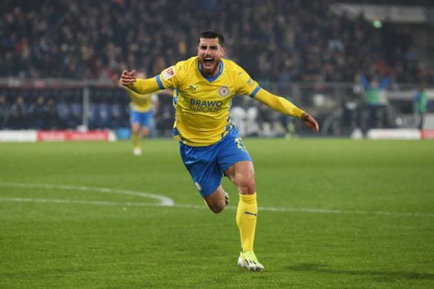 Goalscorer Fabio Di Michele Sanchez Eintracht Braunschweig,22 scores to 2 0 2 Soccer Bundesliga Season 2024 2025 Eintracht Braunschweig vs Hamburger SV at Eintracht Stadion in Braunschweig Freisteller,action,soccer,man,men,Germany,08 11 2024